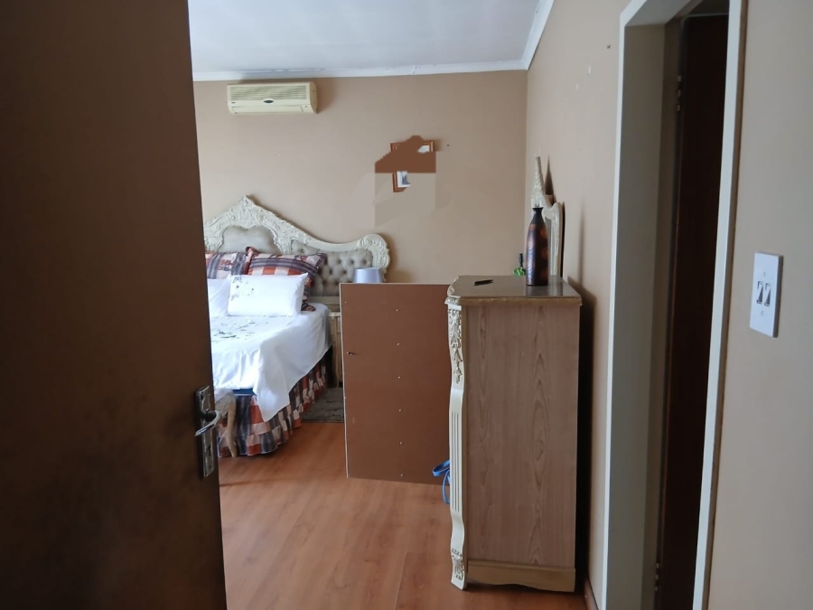 3 Bedroom Property for Sale in Rustenburg Central North West